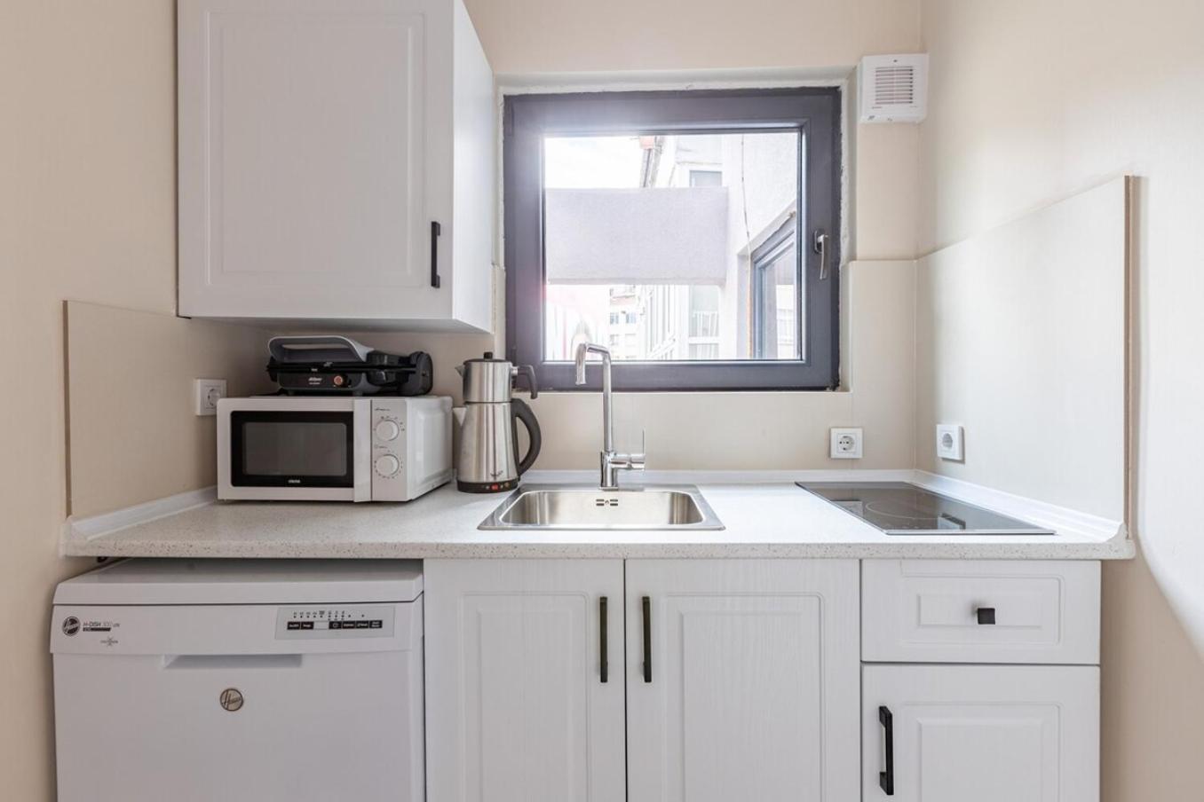 Brand New Modern Prime 2bd1bath Cozy Home! #244 Appartement *